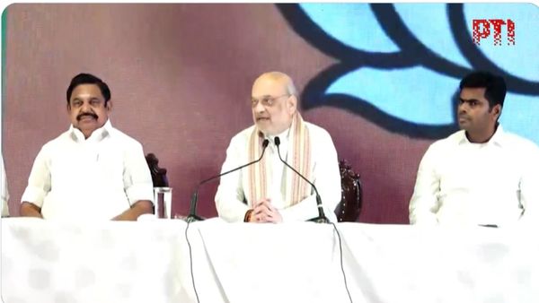 फिर साथ आए AIADMK-BJP, 2026 की जंग NDA के नाम! चेन्नई में अमित शाह ने किया ऐलान