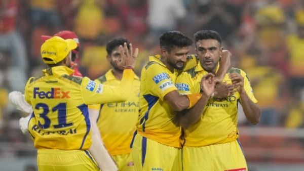 IPL 2025: एमएस धोनी का नाम आते ही बोलते-बोलते रुक गए अश्विन! पैनलिस्ट को भी किया खामोश; Video