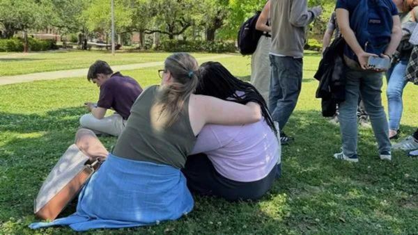 Florida University Shooting: फ्लोरिडा यूनिवर्सिटी में गोलीबारी, दो की मौत, 5 घायल, दहशत में लोग