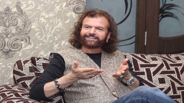Hans Raj Hans Net Worth: कितनी संपत्ति के मालिक हैं सूफी सिंगर हंसराज हंस? बताया कितना है कर्जा