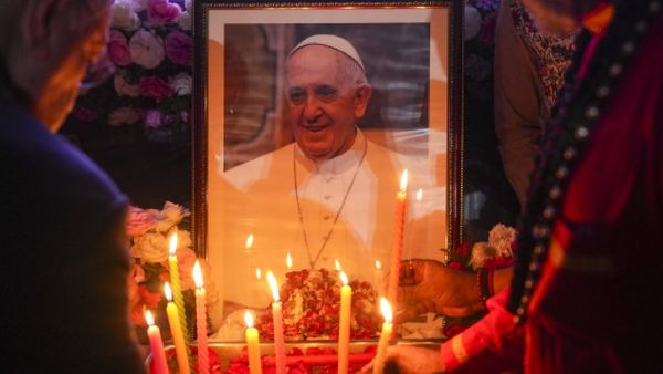 India State Mourning: पोप फ्रांसिस के निधन पर भारत में 3 दिन का राजकीय शोक, जानें क्या रहेगा बंद?