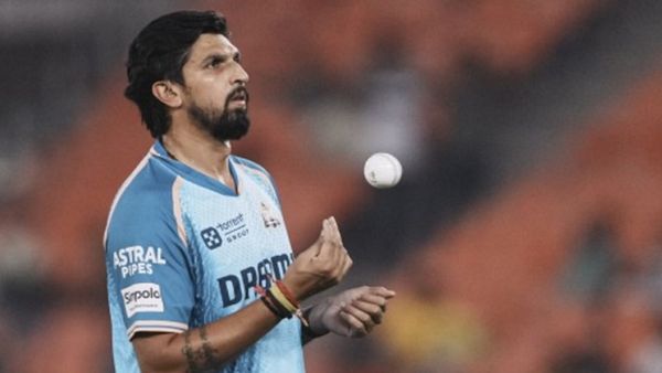 BCCI ने ईशांत शर्मा पर ठोका भारी जुर्माना, गुजरात टाइटन्स के गेंदबाज को किस गलती की मिली सजा?