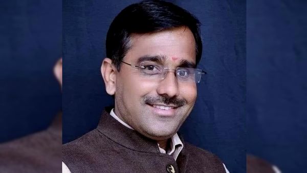राजस्थान में कैंसर अस्पताल ने क्‍यों रोका MLA मनोज न्‍यांगली की मां का इलाज? सामने आई चौंकाने वाली वजह