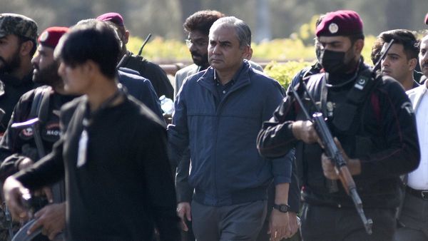 Pakistan: सिंधु जल संधि खत्म होने से बिलबिलाया पाकिस्तान, गृहमंत्री मोहसिन नकवी ने दी युद्ध की गीदड़भभकी