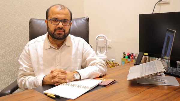 अनेकता में एकता को पुष्ट करती है हिन्दी में हस्ताक्षर अभियान