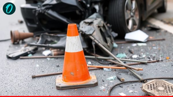 UP Accident: ईद की खुशियां मातम में बदलीं, सहारनपुर से लौट रहे परिवार पर टूटा दुखों का पहाड़, 4 की दर्दनाक मौत