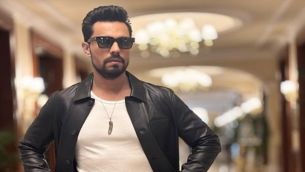 'डूब के मरज्या वा छोरी', Randeep Hooda के 'JAAT' कैप्शन ने मचाया बवाल, ट्रोलर्स ने ली जमकर क्लास!