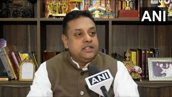 'यह INDI गठबंधन नहीं, रावलपिंडी गठबंधन है', कांग्रेस के 'गायब' पोस्ट पर Sambit Patra का तीखा तंज