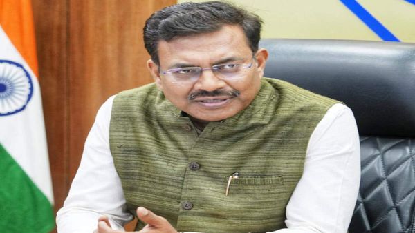 धामी सरकार का बड़ा फैसला,आउटसोर्स, संविदा और दैनिक वेतन से जुड़ी नियुक्तिओं पर पूरी तरह रोक, जानिए क्यों