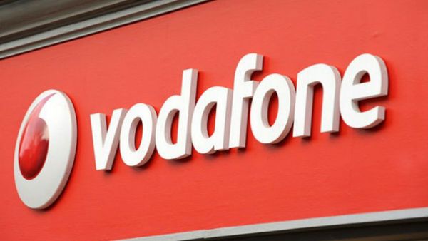 VI Network Outage: वोडाफोन आइडिया नेटवर्क अचानक हुआ ठप, लाखों यूजर्स हुए परेशान, कंपनी ने क्या कहा?