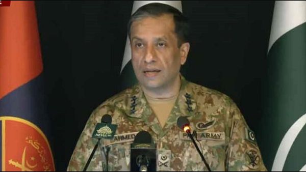 Video:'हमारा पानी रोका तो तुम्‍हारी सांसें रोक देंगे', हाफिज सईद की जुबान बोला पाकिस्तानी लेफ्टिनेंट जनरल अहमद
