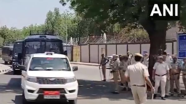 राजस्थान में अवैध बांग्लादेशियों के खिलाफ कार्रवाई तेज, पहली खेप जोधपुर एयरबेस से डिपोर्ट के लिए रवाना