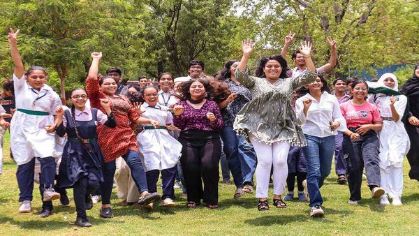 CBSE Board Result 2025: अगले सप्ताह जारी हो सकते हैं सीबीएसई 10वीं और 12वीं के नतीजे, यहां जानें पूरी अपडेट