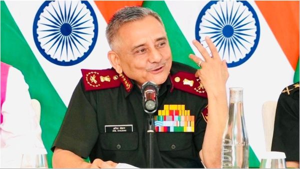 'पाकिस्तान ने सिर्फ दुश्मनी दिखाई, Fake News से भी लड़ना पड़ा', ऑपरेशन सिंदूर पर CDS चौहान की 5 बड़ी बातें