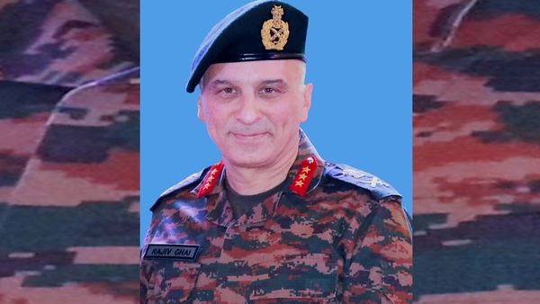 India Pakistan Ceasefire: कौन हैं DGMO ले. जनरल राजीव घई, जिनकी बातचीत से भारत-पाक के बीच थमी जंग