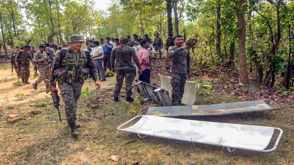 दो मोर्चों पर तैनात भारतीय सेना, आतंकवाद के खिलाफ 'ऑपरेशन सिंदूर' और नक्सलवाद के खिलाफ 'Mission Sankalp'