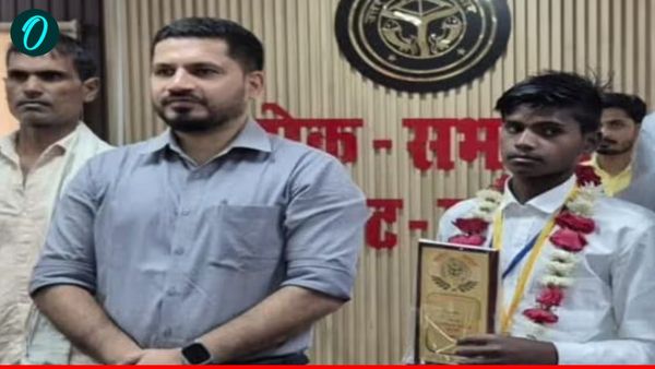 Barabanki Student News: आजादी के बाद पहली बार इस गांव में कोई छात्र 10वीं किया पास, 77 साल बाद आई खुशहाली