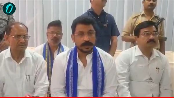 Chandrashekhar Azad Aligarh: सांसद चंद्रशेखर का सरकार पर हमला, बोले- पुलिस मूकदर्शक बनी रही, सरकार कर रही ढोंग