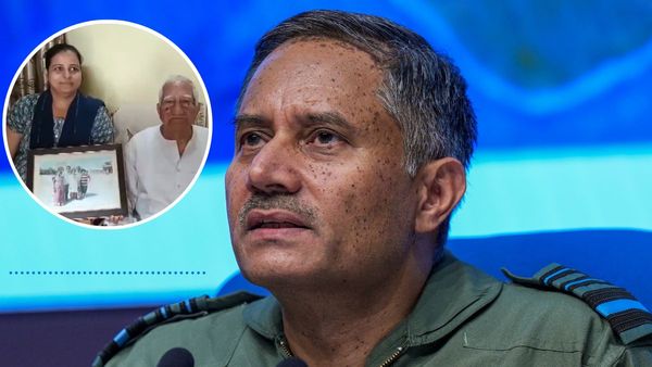 बिहार के लाल ने किया कमाल! एयर मार्शल भारती के पिता की आंखें खुशी से नम, कहा-'गर्व है, देश के काम आ रहा बेटा'