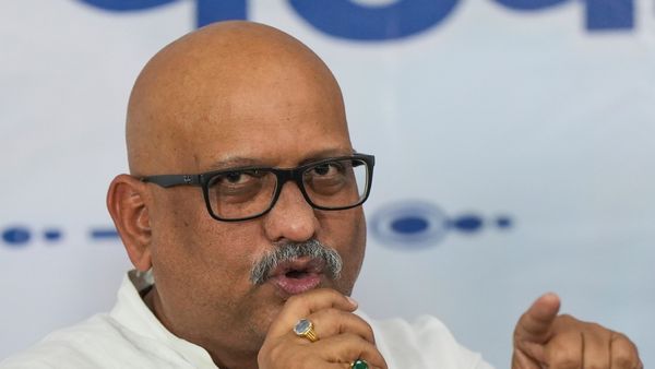 कौन हैं Ajay Rai, जिन्होंने राफेल को बताया Toy Plane? क्यों कहा-नींबू-मिर्च लटकी हुई है ?