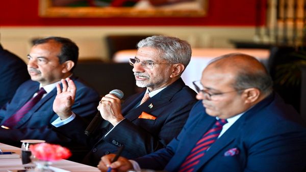 यूरोप के दौरे पर भारत के विदेश मंत्री जयशंकर, नीदरलैंड में रणनीतिक विशेषज्ञों से की मुलाकात