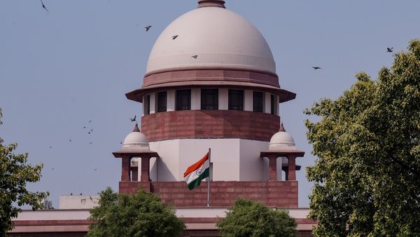 सुप्रीम कोर्ट ने CEC नियुक्ति कानून पर रोक से किया इनकार, संवैधानिक वैधता पर सुनवाई स्थगित