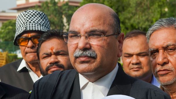 Waqf Amendment Act पर सुप्रीम कोर्ट में केंद्र सरकार की दलीलें, जानें सुनवाई की 10 अहम बातें