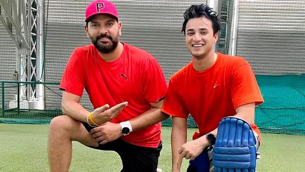 Yuvraj Singh अब इस नए रोल में आएंगे नजर, मिली ये जिम्मेदारी, अभिषेक शर्मा का भी बदला अंदाज