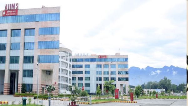 AIIMS Rishikesh में डॉक्टरों की टीम ने रचा इतिहास, सर्जरी से हटाया 35 किलो का बोन ट्यूमर