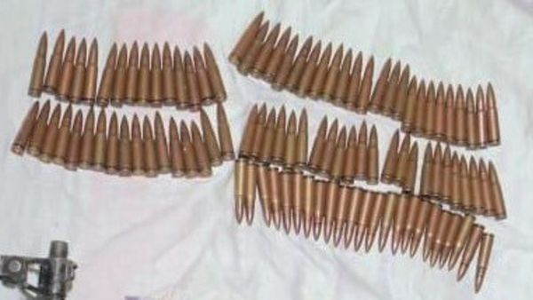 Bihar News: हथियारों की तस्करी का बड़ा खुलासा, चुनाव से पहले क्या रची जाने वाली थी खूनी खेल की साज़िश!