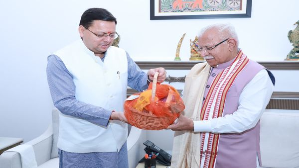 दिल्ली दौरे पर सीएम धामी, केंद्रीय मंत्री मनोहर लाल खट्टर से की मुलाकात, जानिए क्या हुई बात