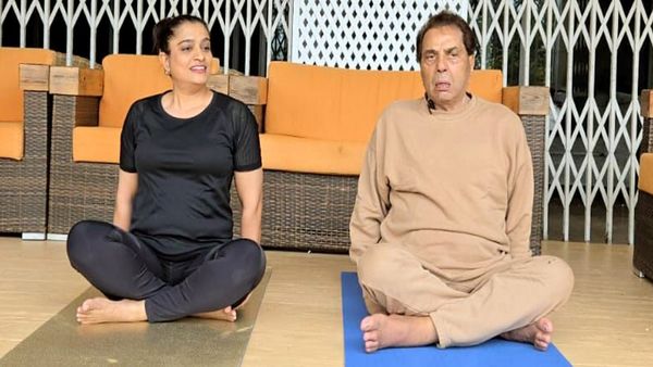 89 की उम्र में धर्मेंद्र ने ऐसे किया योग, देखकर लोगों की फटी रह गई आंखें, एक्टर बोले- दिल जवां तो सेहत जवां