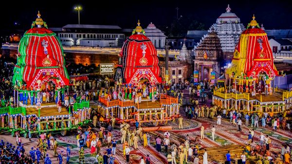 Jagannath Rath Yatra Photos: पुरी से उमड़ा आस्था का समंदर, देखिए जगन्नाथ रथयात्रा की झलकियां!
