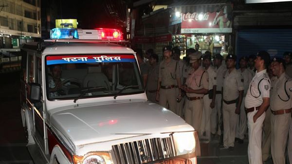 Patna News: यूपी स्टाइल में बिहार पुलिस का एक्शन, गिरफ्त में था कातिल, अचानक गूंजी गोलियों की आवाज़, जानिए