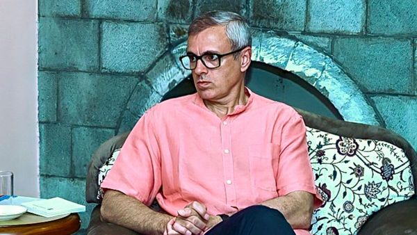 टूरिज्म प्रमोशन की रणनीति से कश्मीर पर्यटन को मिलेगी नई उड़ान! CM उमर अब्दुल्ला की IATO के साथ अहम बैठक