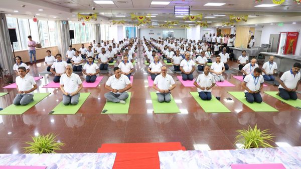 BOI Yoga Day Celebration: योग दिवस पर बैंक ऑफ इंडिया की अनोखी पहल, देश-विदेश में हुआ सामूहिक योग अभ्यास