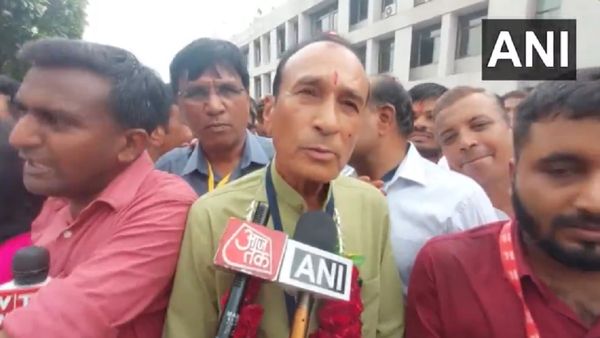 Kadi ByPoll: कड़ी में BJP का कमल खिला, कौन हैं 65 साल के राजेंद्र चावडा, जिन्होंने कांग्रेस को दी करारी शिकस्त