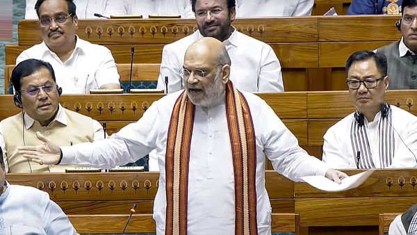 'पाकिस्तान नेहरू की गलती', Amit Shah का कांग्रेस पर हमला, संसद में उठाया POK का मुद्दा