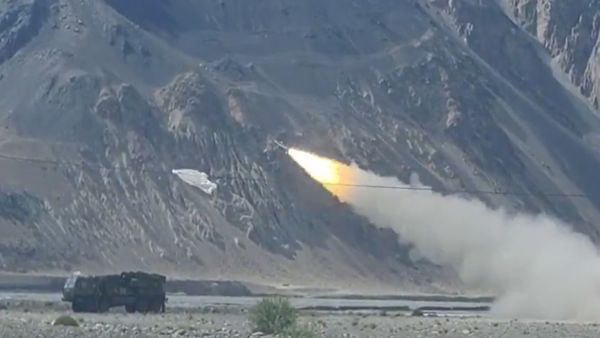 Self-Reliant India: मेड इन इंडिया मिसाइलों की मार से कांपा पाकिस्तान, पृथ्वी-2, अग्नि-1 और आकाश का सफल परीक्षण