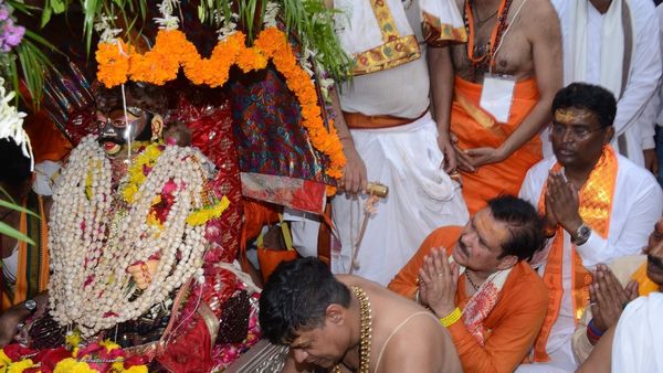 MP News: दुबई से बाबा महाकाल को नमन कर बोले सीएम डॉ. यादव – सवारी में उमड़ा आस्था का सैलाब