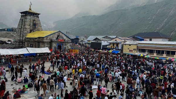 चार धाम यात्रा के रास्तों पर 110 जगह तीसरी आंख से निगरानी, आपात स्थिति में श्रद्धालुओं को तुरंत मिलेगी मदद