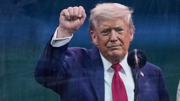 'डॉलर ही King हैं', ट्रंप ने धमकाया- भारत समेत सभी BRICS देशों को देना होगा 10% अतिरिक्त टैरिफ