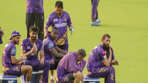 शाहरुख खान की KKR में बड़ा उलटफेर! टीम को चैंपियन बनाने वाले दिग्गज की हो गई छुट्टी