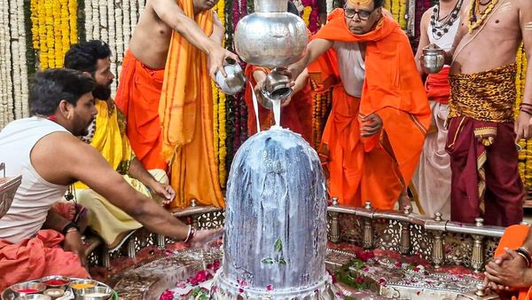 Sawan Somwar 2025: जुलाई में कब है पहला सोमवार? जानिए तिथि, पूजा का मुहूर्त और इसका महत्व