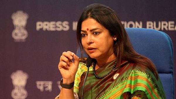 कैलाश मानसरोवर यात्रा में पूर्व केंद्रीय मंत्री मीनाक्षी लेखी जख्मी, रीढ़ की हड्डी में चोट, कैसे हुआ हादसा?