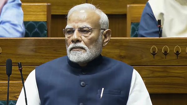 'सीजफायर हमारा फैसला था, किसी और का नहीं', भारत ने संसद में ट्रंप की 'शांति स्थापना' की कहानी को नकारा