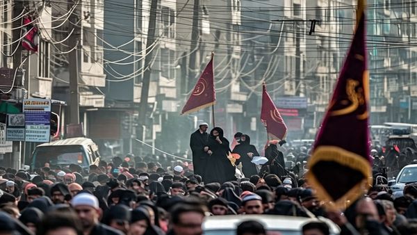 Darbhanga में Muharram जुलूस के दौरान जबरदस्त हंगामा, हाई वॉल्टेज तार की चपेट में आकर 50 झुलसे, एक की मौत