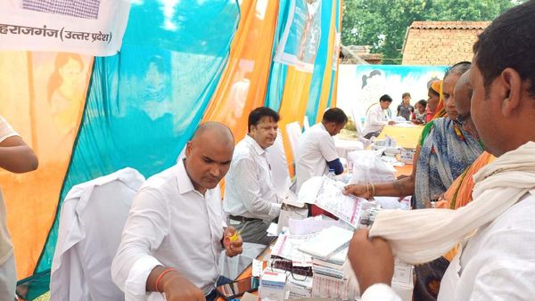 Maharajganj News: वनटांगिया ग्रामीणों के लिए स्वास्थ्य विभाग ने की खास पहल