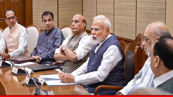 'सरकार एक 