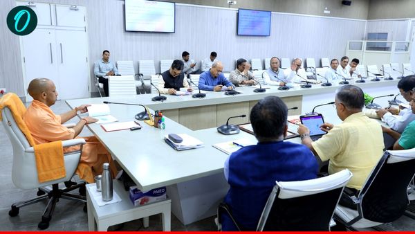 UP News: आउटसोर्सिंग व्यवस्था में सुधार को योगी सरकार का नया कदम, कर्मचारियों के लिए बनेगा सेवा निगम